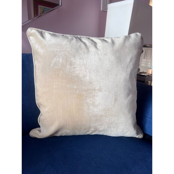 Luxurious Contemporary Cream 18" x 18" Velveteen Accent Pillow Self-Piped - Picture 1 of 7